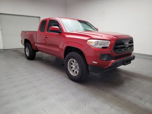 Used 2017 Toyota Tacoma SR w/ SR Convenience Package image 13