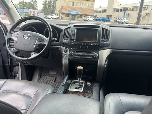Used 2010 Toyota Land Cruiser AWD/4WD image 12