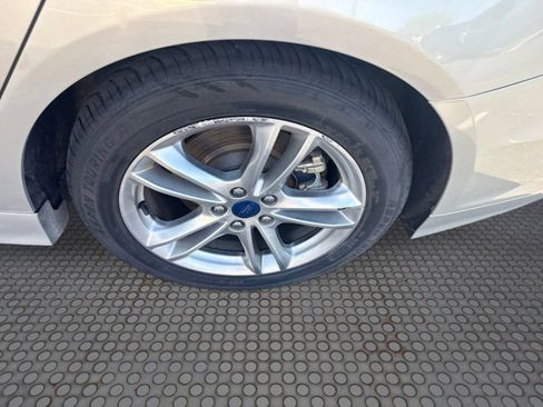 Used 2015 Ford Fusion Titanium FWD image 9