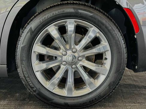 Used 2016 Chrysler 300 C AWD/4WD image 23