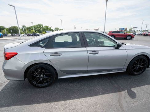 Used 2024 Honda Civic Sport image 6