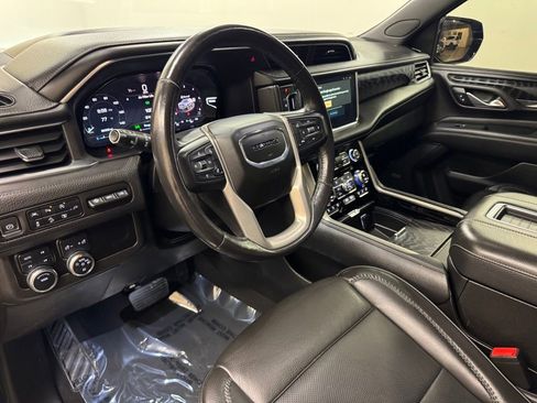 Used 2022 GMC Yukon Denali AWD/4WD image 17