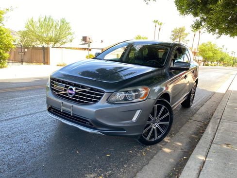 Used 2016 Volvo XC60 T6 Platinum FWD image 17