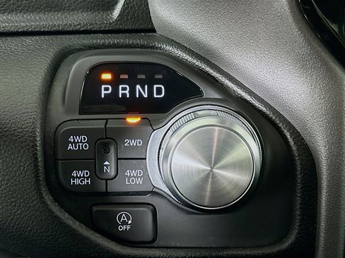 Used 2025 RAM 1500 Laramie image 25