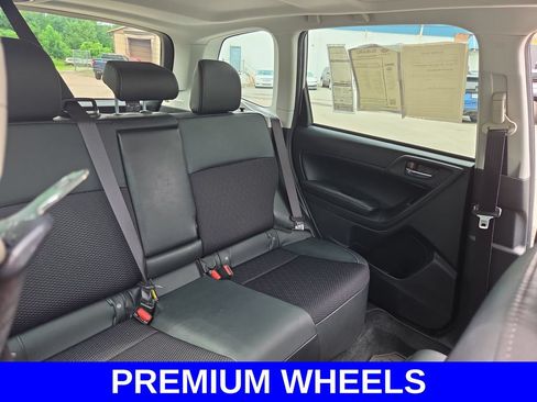 Used 2018 Subaru Forester 2.5i Premium AWD/4WD image 9