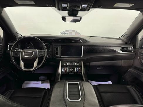 Used 2021 GMC Yukon XL Denali w/ Advanced Technology Package AWD/4WD image 11