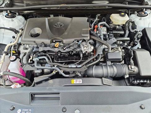 Used 2025 Toyota Camry XSE FWD image 23