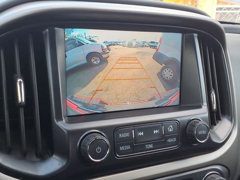 Used 2017 Chevrolet Colorado Z71 AWD/4WD image 11