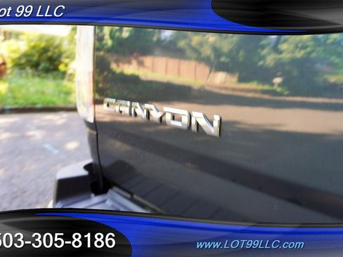 Used 2018 GMC Canyon SLT w/ Driver Alert Package AWD/4WD image 32