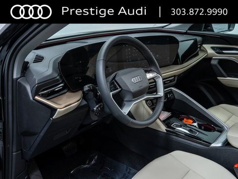 Used 2025 Audi Q5 Premium w/ Convenience Package AWD/4WD image 14
