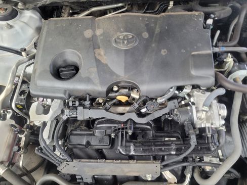 Used 2022 Toyota Camry SE w/ Convenience Package FWD image 30