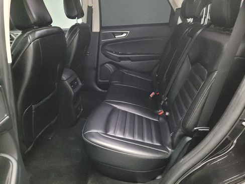 Used 2020 Ford Edge SEL image 18