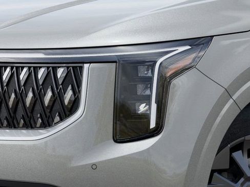 New 2026 Kia Carnival EX FWD image 10