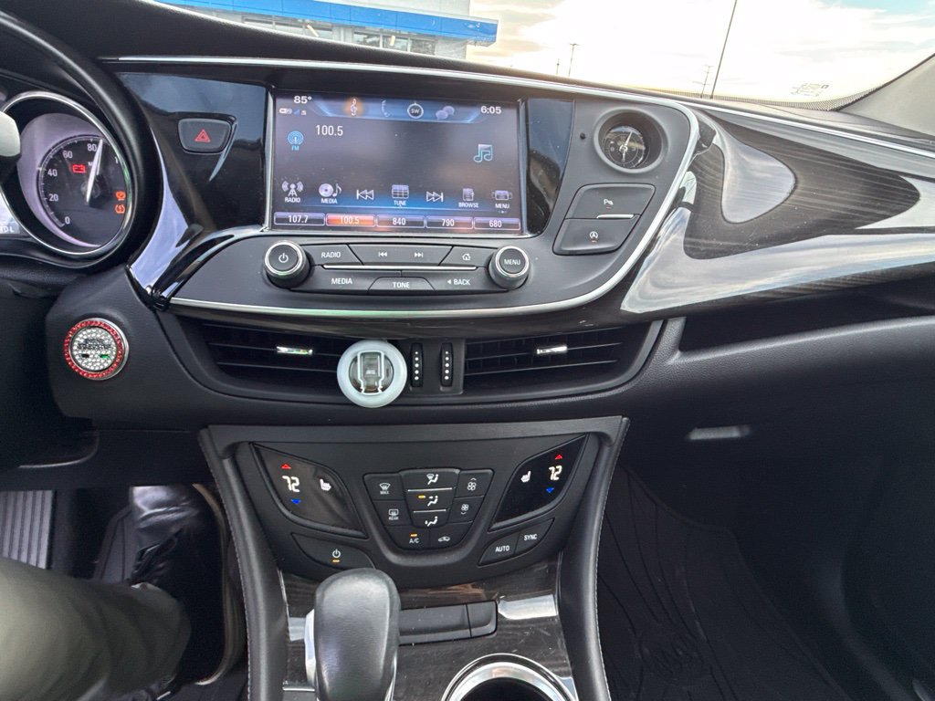 Used 2020 Buick Envision Essence w/ Experience Buick Package FWD image 10