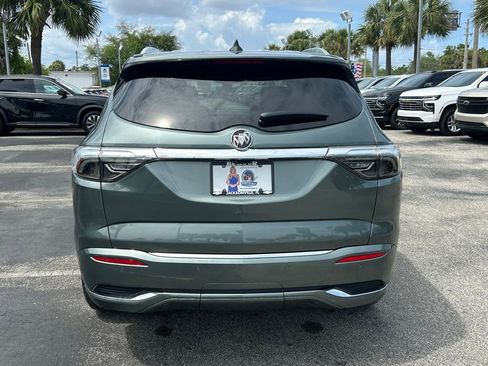 Used 2023 Buick Enclave Avenir w/ Avenir Technology Package FWD image 6