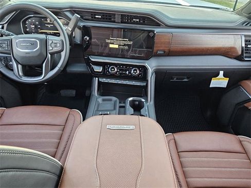 New 2026 GMC Sierra 2500 Denali Ultimate image 12