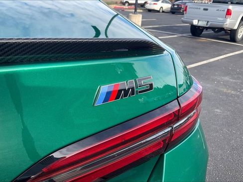 Used 2025 BMW M5 Base image 24