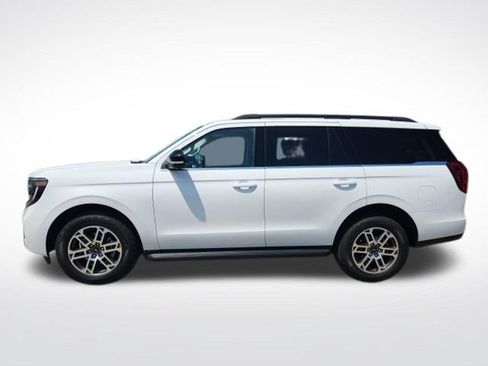 Used 2025 Ford Expedition Active AWD/4WD image 5