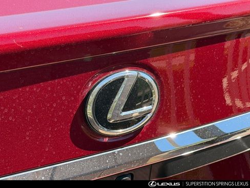 Used 2025 Lexus ES 300h w/ Premium Package image 7