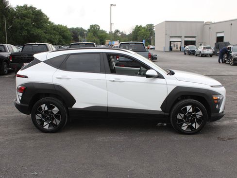 Used 2024 Hyundai Kona SEL AWD/4WD image 4