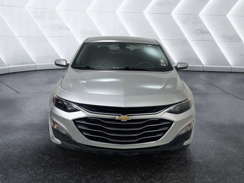 Used 2022 Chevrolet Malibu LT image 2