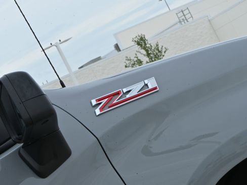 Used 2024 Chevrolet Silverado 1500 RST AWD/4WD image 38