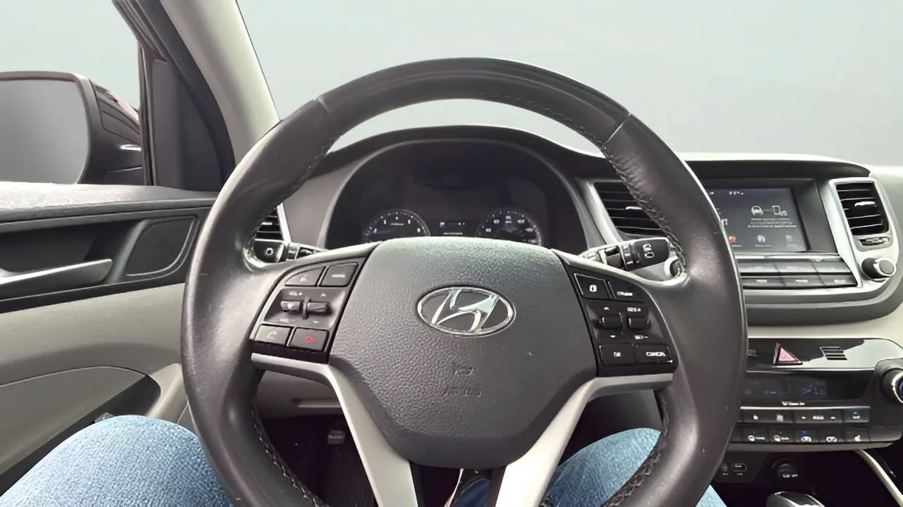 Used 2018 Hyundai Tucson Value AWD/4WD image 18