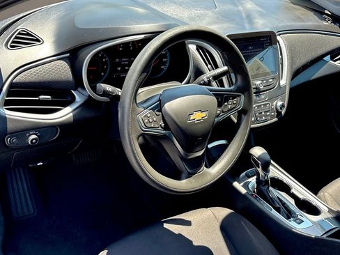 Used 2024 Chevrolet Malibu LT FWD image 17