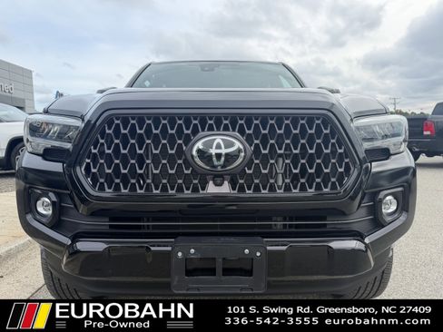 Used 2023 Toyota Tacoma Limited w/ Nightshade Package AWD/4WD image 25