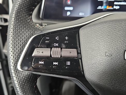Used 2024 Nissan Ariya FWD image 16