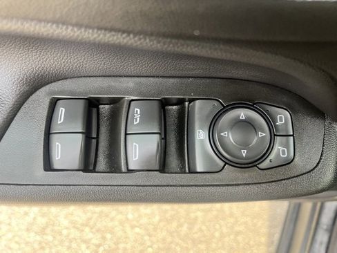 Used 2020 Chevrolet Equinox LT image 28