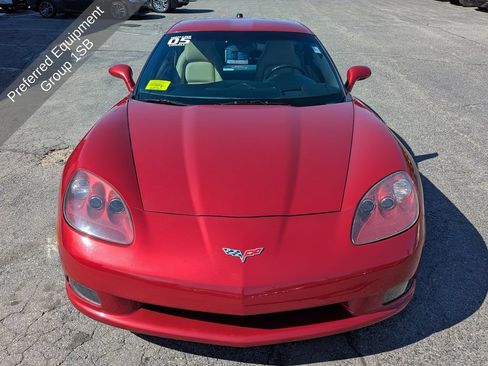 Used 2005 Chevrolet Corvette Coupe w/ Preferred Equipment Group RWD image 3