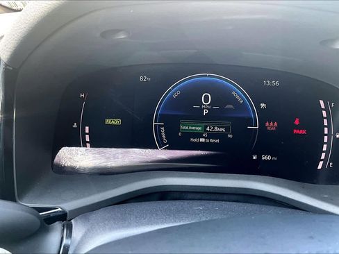 Used 2025 Toyota Camry SE FWD image 25