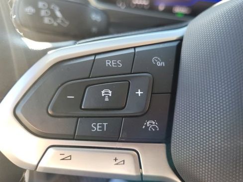 Used 2024 Volkswagen Tiguan S FWD image 13