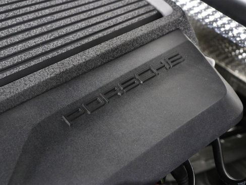 Used 2023 Porsche Macan image 27