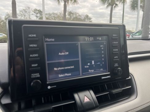 Used 2021 Toyota RAV4 XLE w/ Convenience Package image 23