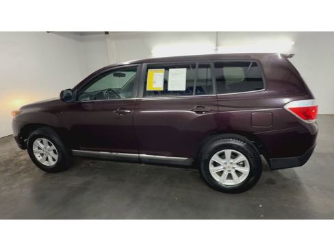 Used 2012 Toyota Highlander FWD image 6