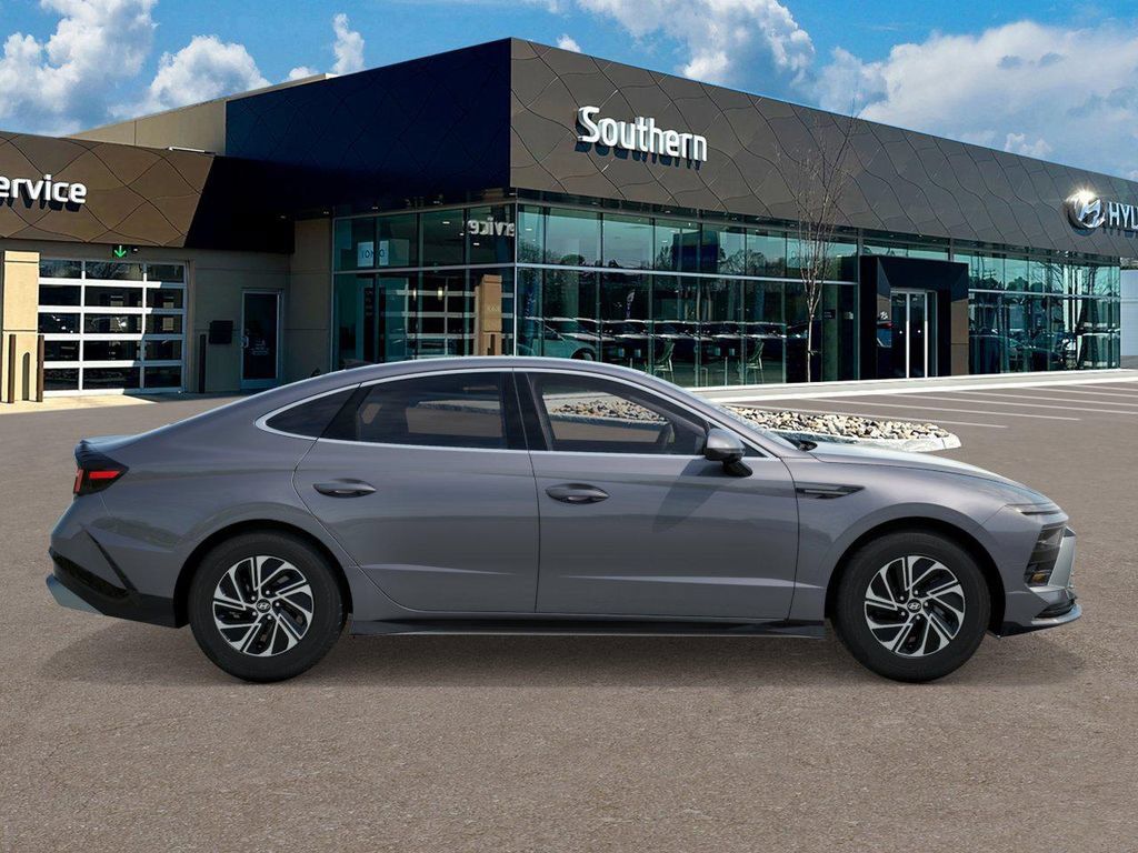 New 2026 Hyundai Sonata Blue FWD image 8