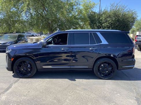 Used 2024 Cadillac Escalade Premium Luxury Platinum image 4