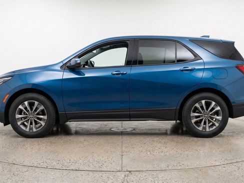 Used 2025 Chevrolet Equinox LT FWD image 5