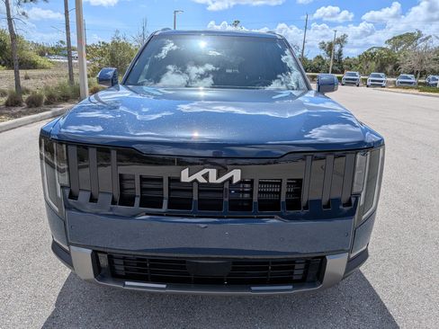 New 2027 Kia Telluride EX FWD image 3