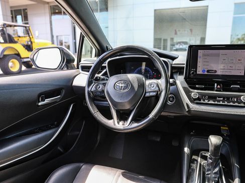 Used 2023 Toyota Corolla XSE FWD image 4