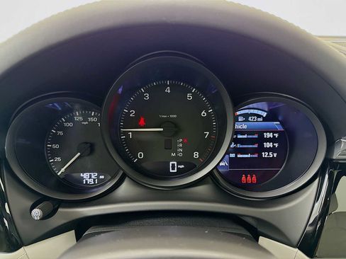 Certified 2026 Porsche Macan AWD/4WD image 16