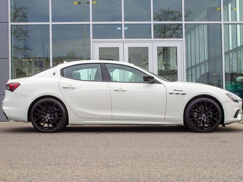 Used 2024 Maserati Ghibli Modena Q4 AWD/4WD image 4