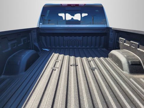 New 2026 GMC Sierra 2500 AT4 w/ AT4 Premium Plus Package AWD/4WD image 7