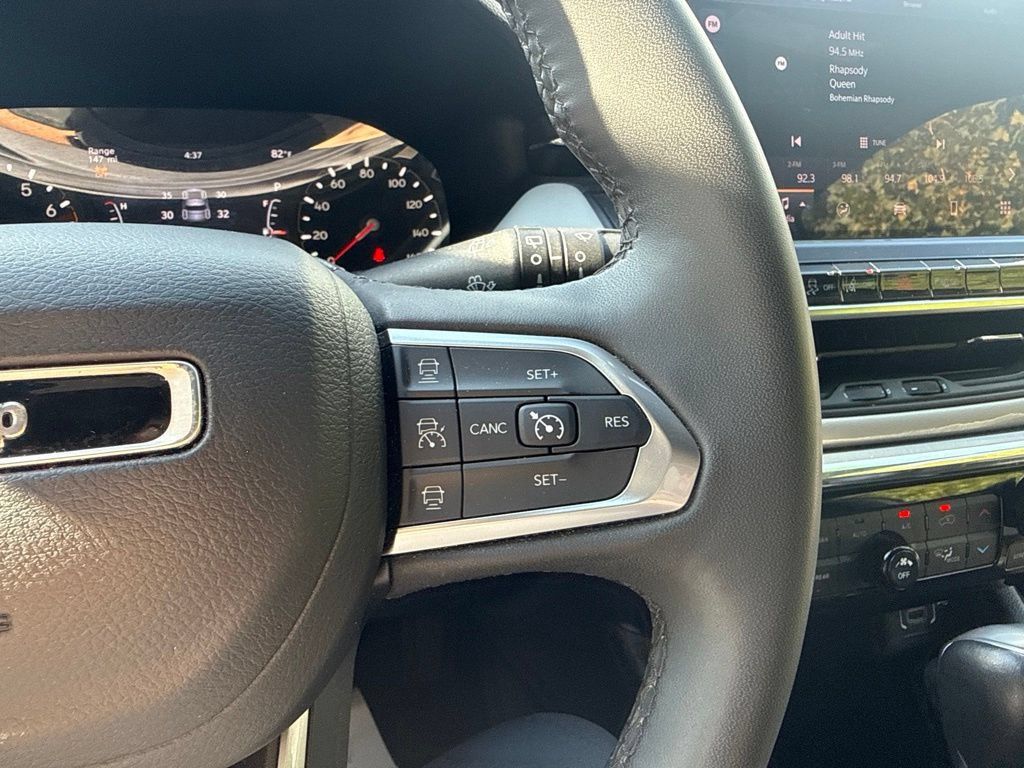 Used 2024 Jeep Compass Limited AWD/4WD image 16