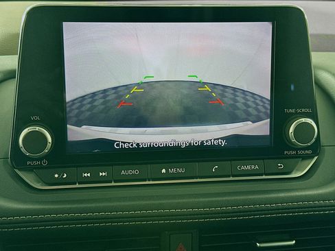 Used 2023 Nissan Rogue SV FWD image 22