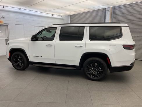 New 2025 Jeep Wagoneer Series II w/ Convenience Group I image 6