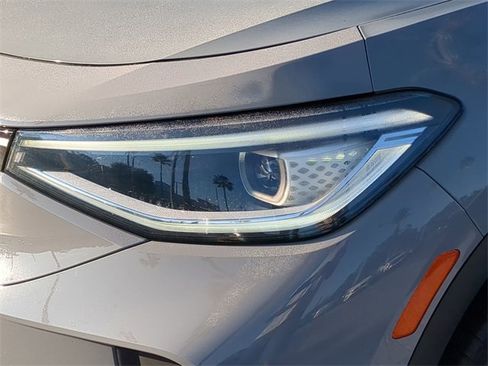 Certified 2021 Volkswagen ID.4 Pro S w/ Gradient Package image 7