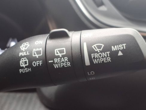 Used 2024 Jeep Grand Cherokee Altitude RWD image 21